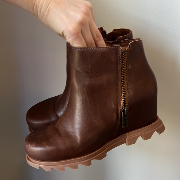 Sorel boot - Picture 3 of 9